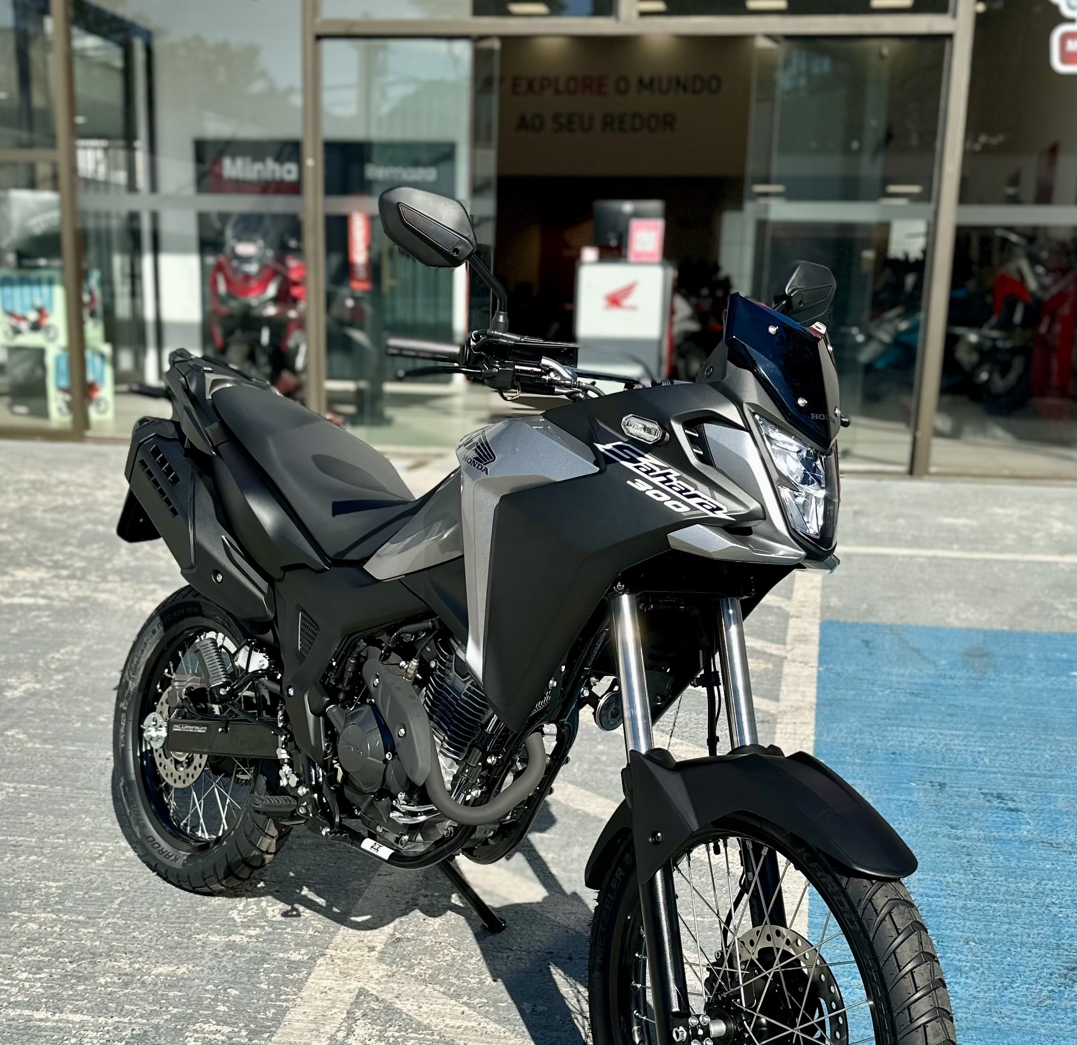 Sahara 300 0KM OU 30K