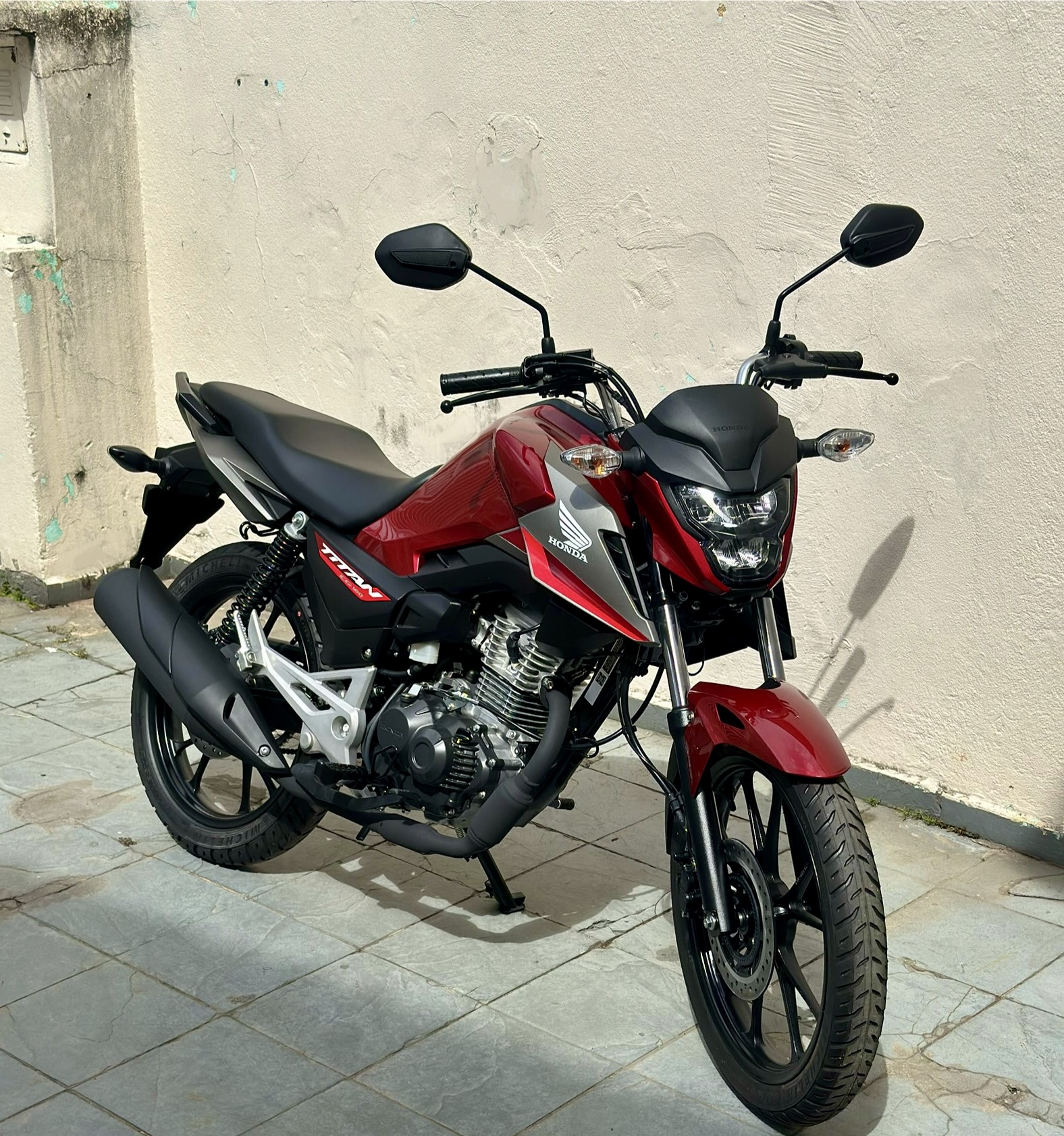 Titan 160 2025 0KM OU 15K