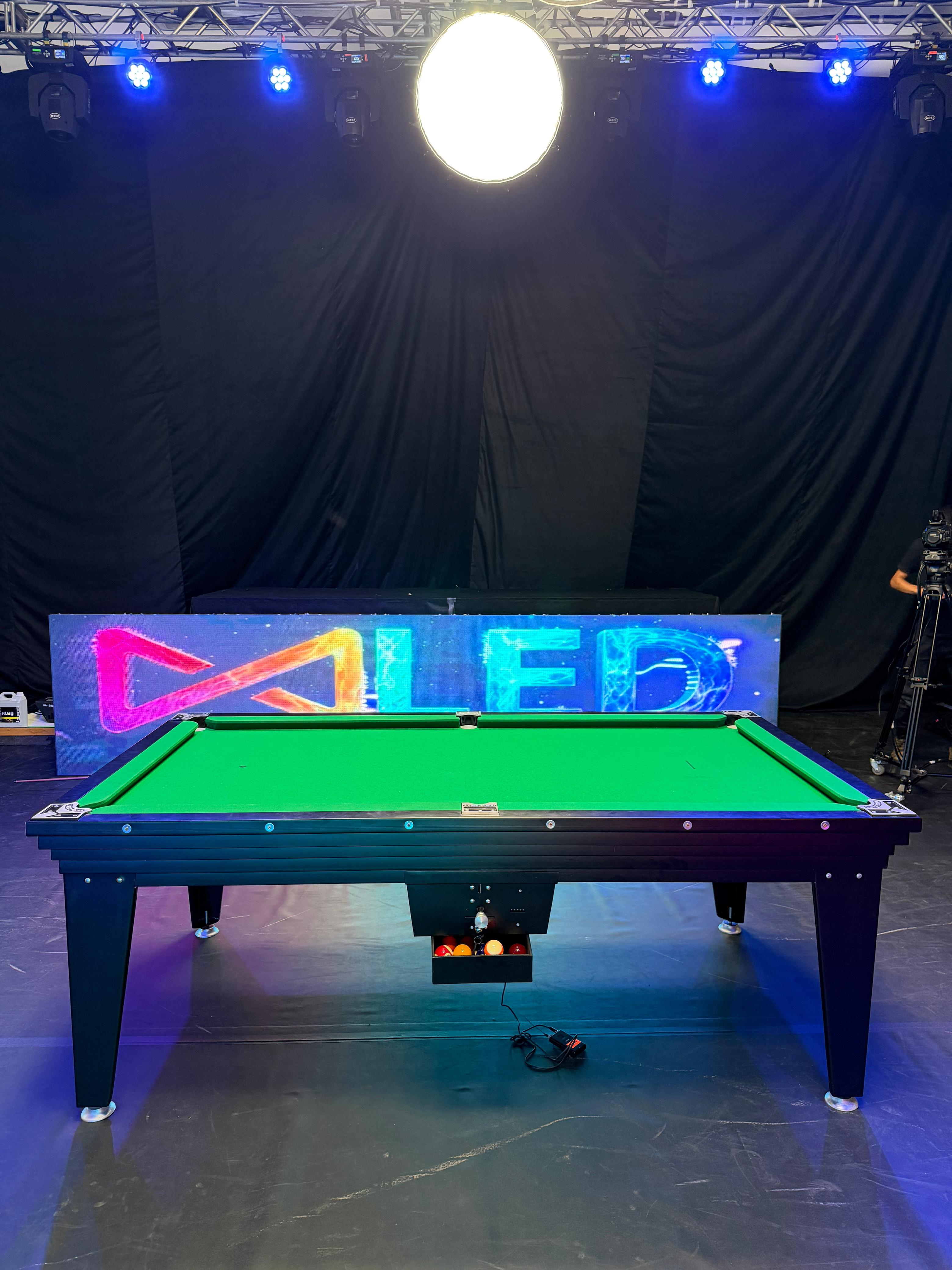 2 MESAS DE SINUCA OU 2 PIX