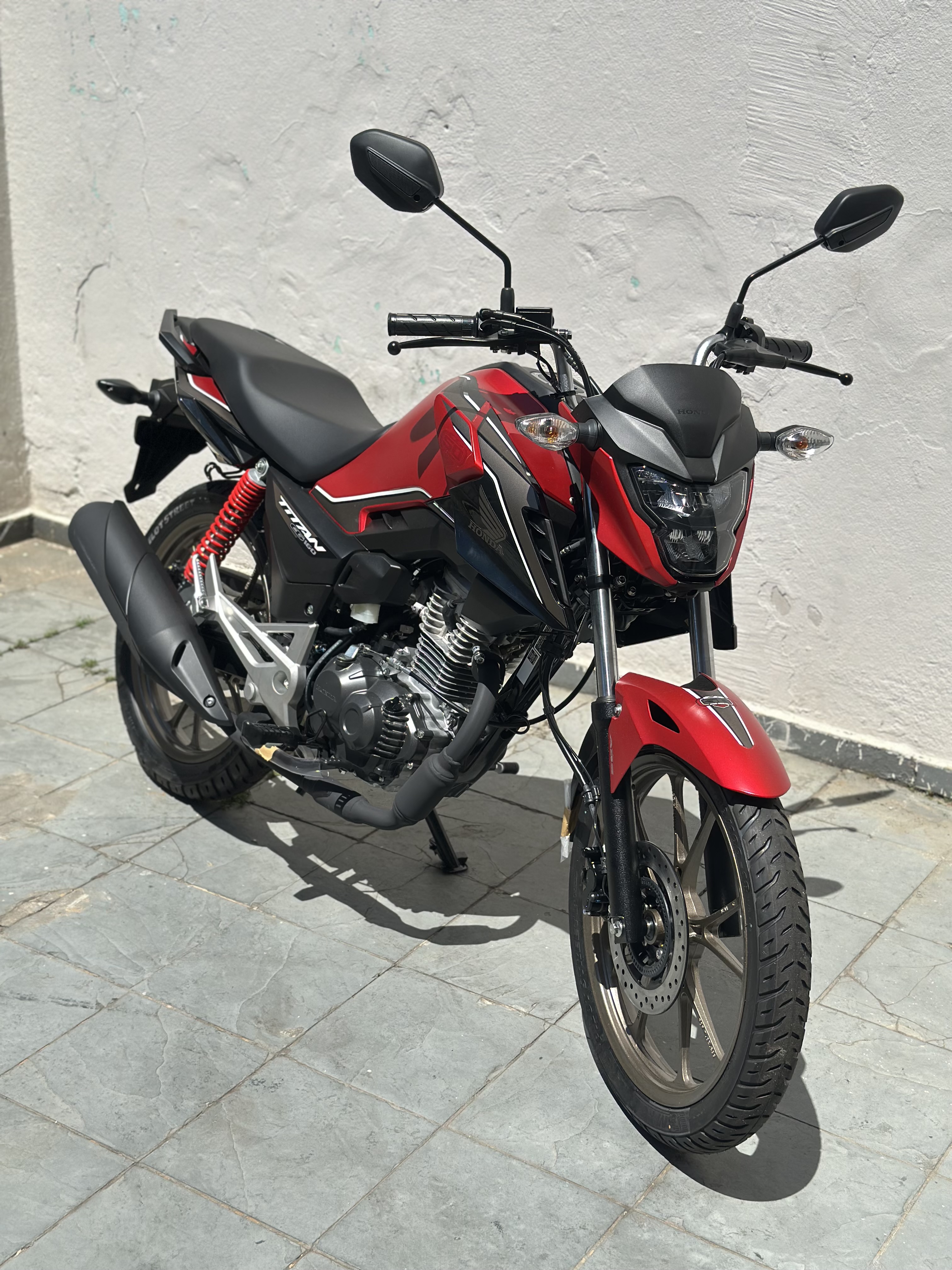 Titan 160 2026 50 Anos OU 15K