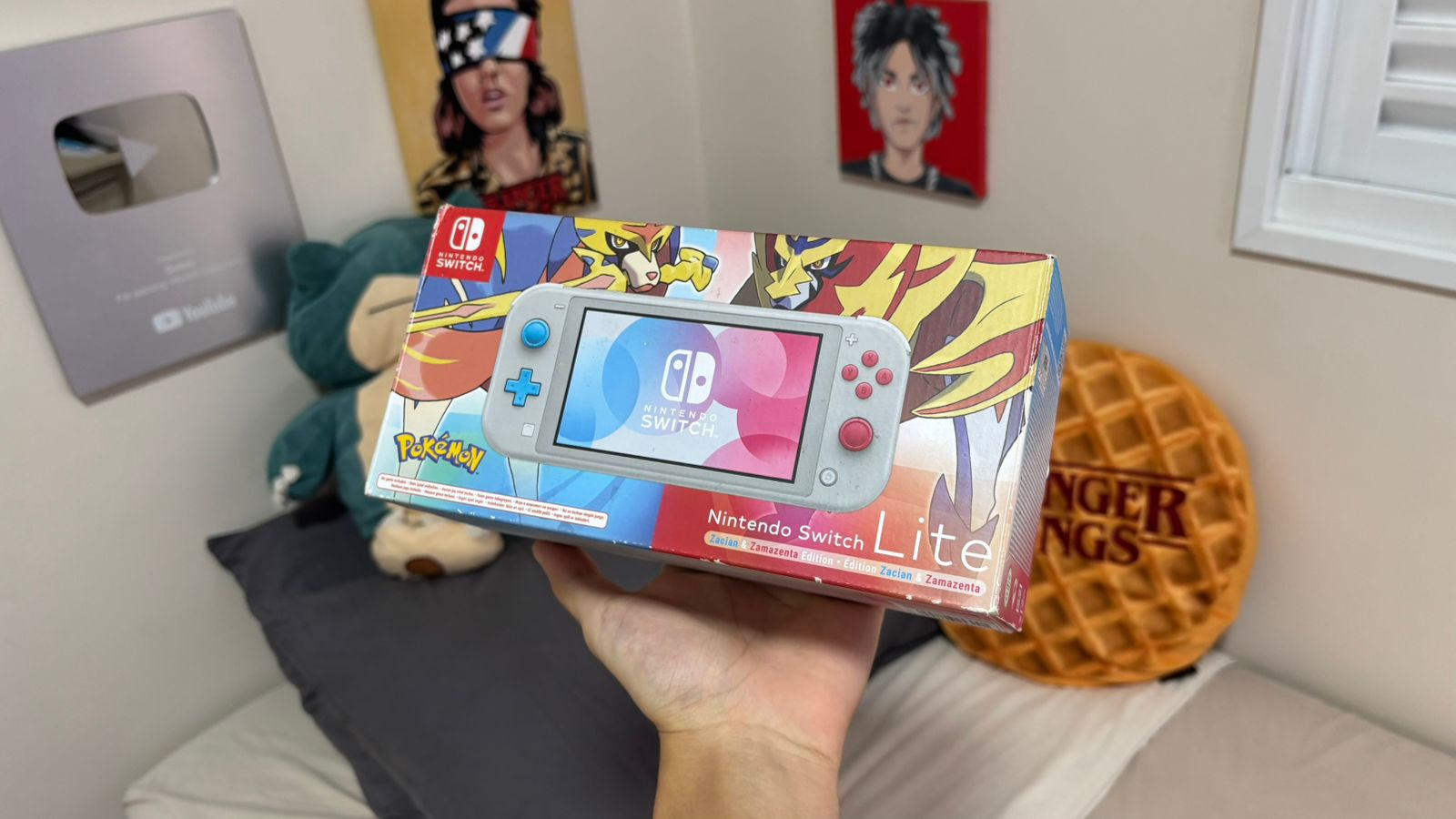 Nintendo Switch Lite Zacian & Zamazenta Edition