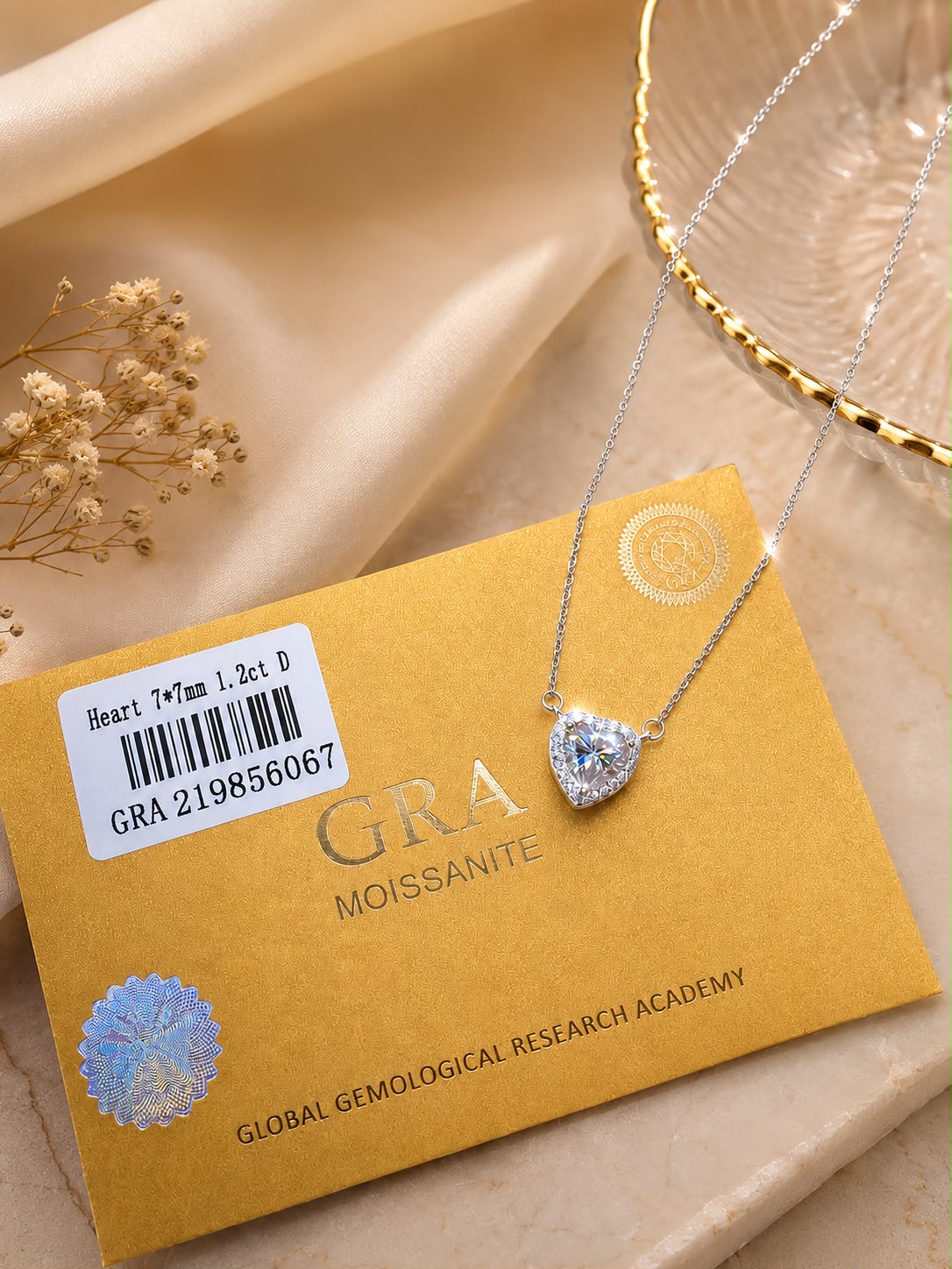 Colar coração com pedra moissanite com certificado