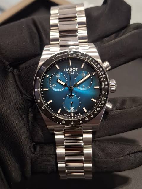 Imagem da campanha Tissot Chrono PR516 Azul T149.417.11.041.01